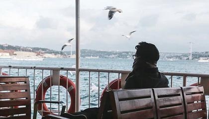 爱游戏官方-高频换帅是否是俱乐部成绩不稳的主因