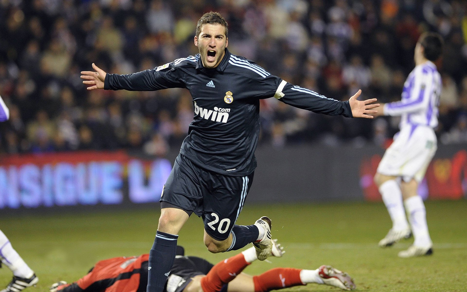 巴黎圣日耳曼连胜不断，法甲领跑优势明显